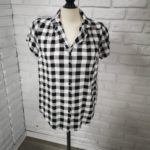 Torrid Ladies Size 00 (Approx. size 10 US) Black & White Checkered Blouse - Picture 1 of 10